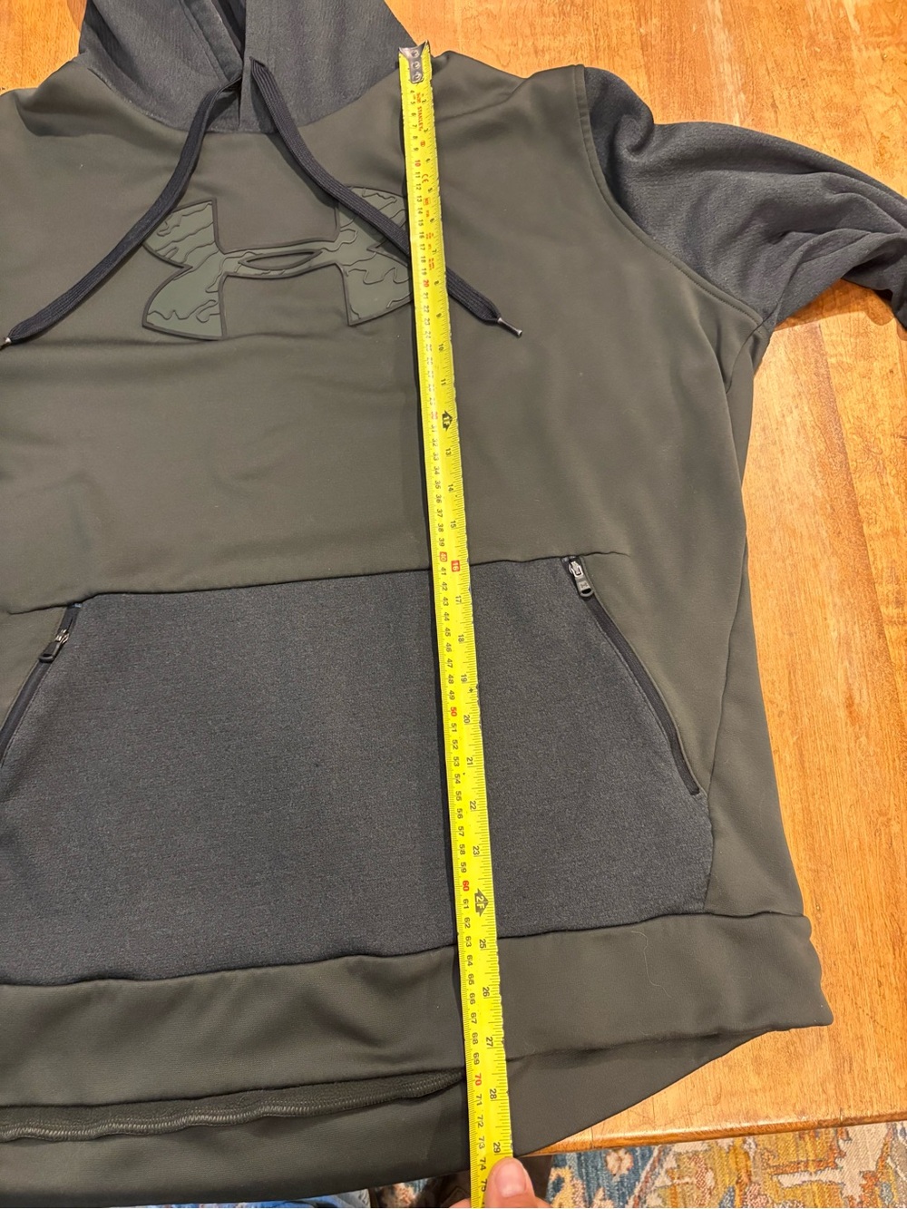 Under Armour Olive Green and Black Hooded Performance Pullover - Picture 4 of 6